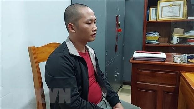 Khởi tố, bắt giam gã cha dượng đánh đập dã man con riêng của vợ ảnh 1