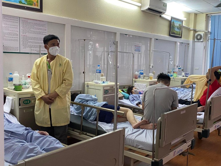 Dịch cúm A đến sớm, nhiều người chưa tiêm phòng dễ biến chứng nặng ảnh 1