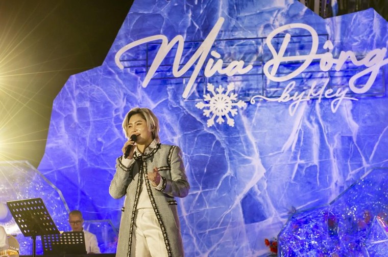 Hàng nghìn khán giả 'phiêu' cùng 'Mùa Đông by Mey' tại Meyhomes Capital Phú Quốc ảnh 9