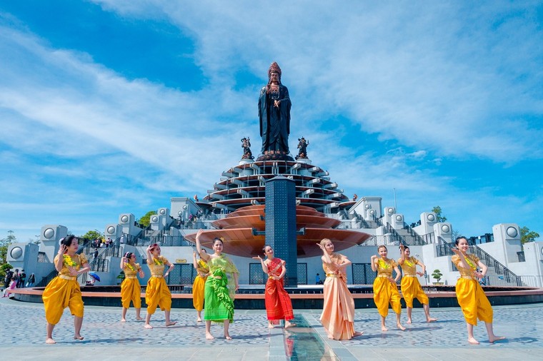 Sun World trên cả nước náo nức đón khách du xuân, chơi Tết ảnh 8