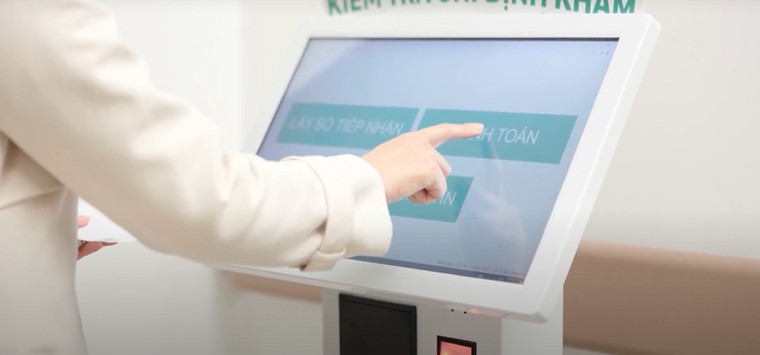 Viettel cung cấp các dịch vụ y tế thân thiện cho người dân ảnh 1