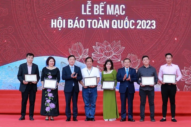 Báo chí phải thay đổi tư duy, cách làm để đẩy nhanh chuyển đổi số ảnh 2