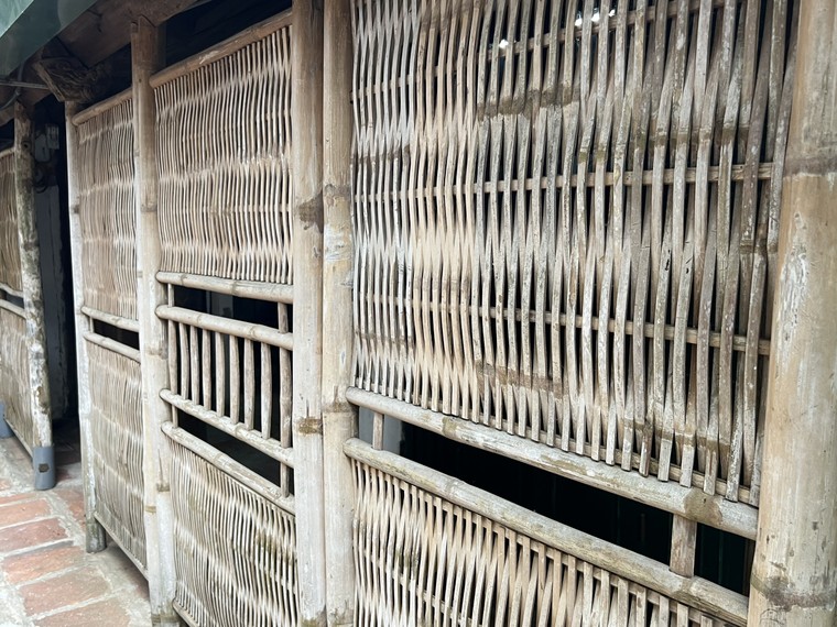 Bóng nhà gỗ kẻ truyền giữa 'cơn lốc' bê tông hóa ảnh 1