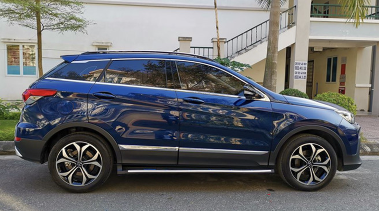 Xe ô tô Trung Quốc đi gần 3000km, bán lỗ 3 triệu đồng. ảnh 1