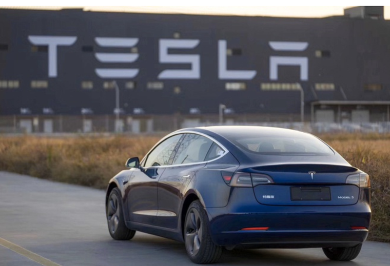 Tesla bắt đầu bán ô tô điện Made in China ảnh 2