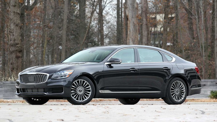 Năm 2019, KIA chỉ bán được 390 chiếc sedan K900 tại Mỹ ảnh 1