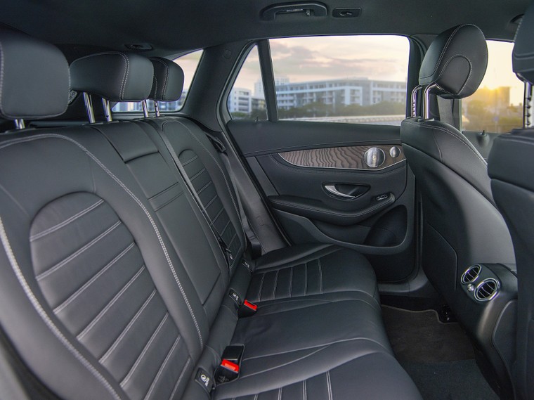 Mercedes-Benz Việt Nam giới thiệu GLC 200 và GLC 200 4MATIC 2020, giá từ 1.749 triệu đồng ảnh 13
