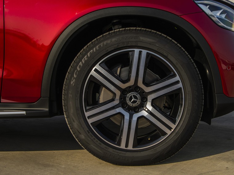 Mercedes-Benz Việt Nam giới thiệu GLC 200 và GLC 200 4MATIC 2020, giá từ 1.749 triệu đồng ảnh 12