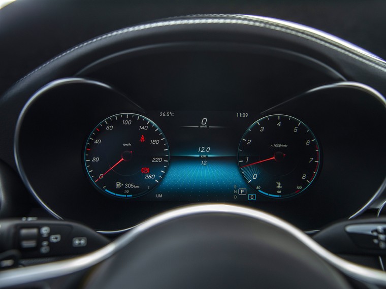 Mercedes-Benz Việt Nam giới thiệu GLC 200 và GLC 200 4MATIC 2020, giá từ 1.749 triệu đồng ảnh 9