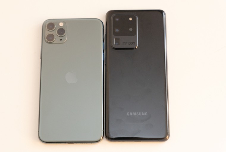 Ngoại hình: So sánh Samsung Galaxy S20 Ultra vs. Iphone 11 Pro Max ảnh 3
