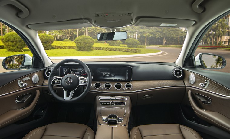 Mercedes-Benz Việt Nam ra mắt phiên bản E 200 Exclusive 2020, giá 2290 triệu đồng ảnh 4
