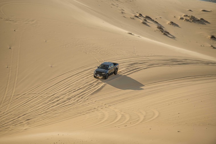 Ford Ranger Raptor mang đến trải nghiệm Off-road đầy ấn tượng tại Việt Nam ảnh 8