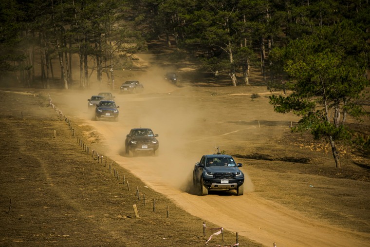 Ford Ranger Raptor mang đến trải nghiệm Off-road đầy ấn tượng tại Việt Nam ảnh 4