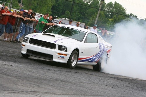 Lốp xe gây ô nhiễm gấp 1000 lần so với khí thải ảnh 2