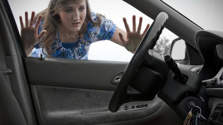 Cách xử lý trong trường hợp làm mất chìa khoá ô tô ảnh 4