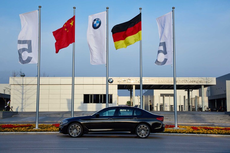 Brilliance V7 - Mẫu xe do BMW liên doanh sản xuất tại Trung Quốc đã xuất hiện ở Việt Nam ảnh 1