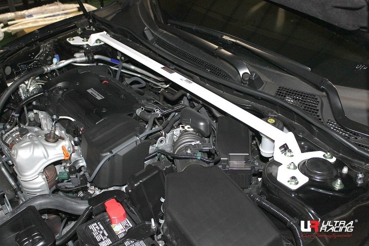 Từ thanh cân bằng Strut Bar lắp trên xe hơi đến chuyện mật độ mối hàn trên khung xe Vinfast ảnh 4