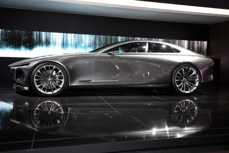 Mazda 6 2023 sẽ có thiết kế BMW, dẫn động cầu sau, 6 xi-lanh, có bản coupe ảnh 1