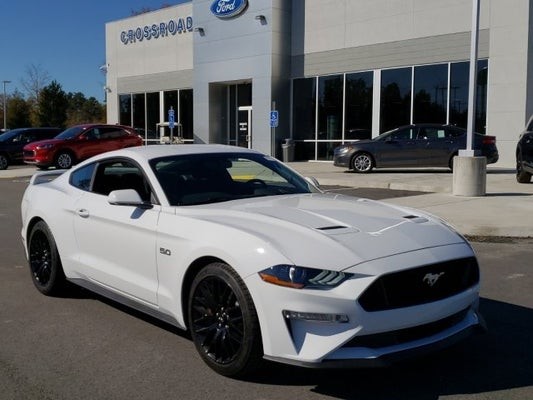 Ford Mustang đạt danh hiệu xe thể thao bán chạy nhất thế giới ảnh 1