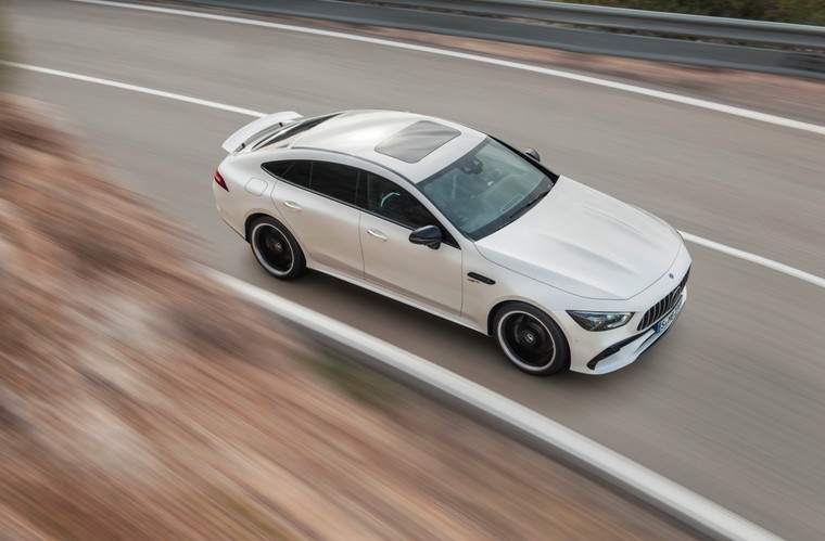 Mercedes-AMG GT 53 4MATIC+ Chiếc Coupe 4 cửa mạnh mẽ và quyến rũ ảnh 9