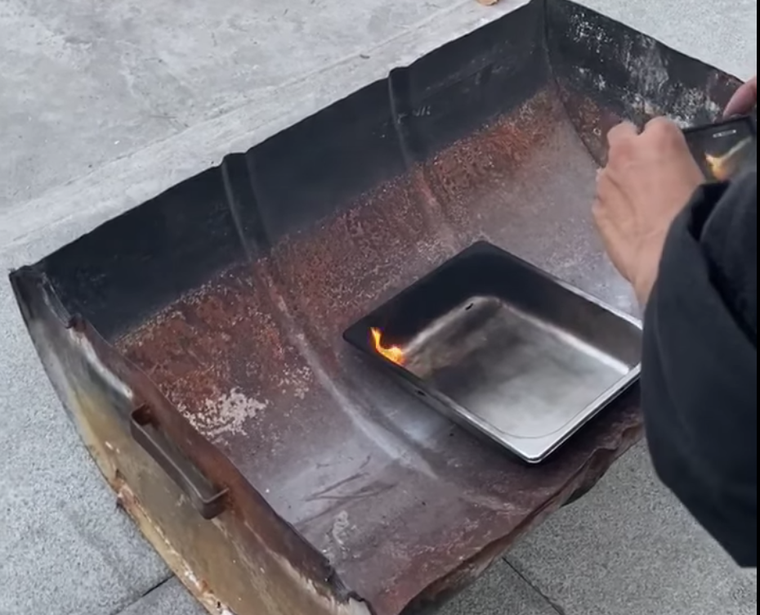 Xe sang Lexus RX350L lỗi động cơ do đổ xăng kém chất lượng? ảnh 3