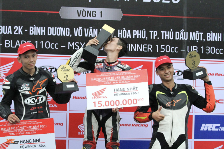 Phượt thủ xuyên Việt trong 18h giành chiến thắng hạng mục Honda Winner tại chặng 1 VMRC 2020 ảnh 1