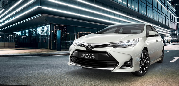 Toyota Corolla Altis 2020 - tăng trang bị, giảm giá bán ảnh 2