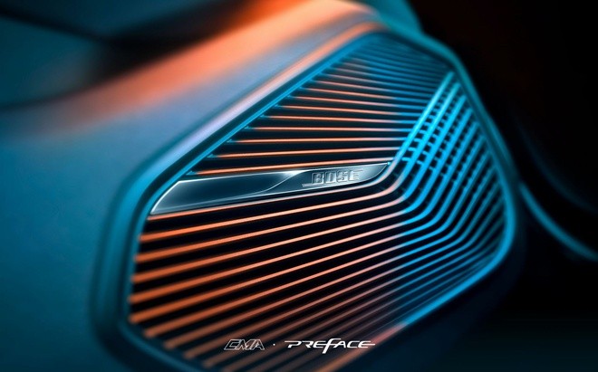 Geely khoe khoang lai sedan hang sang anh 7