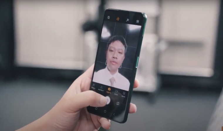 Vsmart Aris Pro camera ẩn dưới màn hình sẽ được bán ra vào tháng 10 ảnh 2