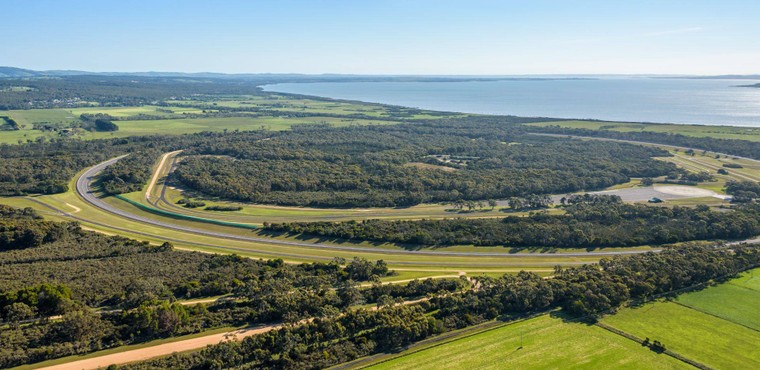 Vinfast mua trung tâm thử nghiệm xe của GM tại Úc ảnh 2