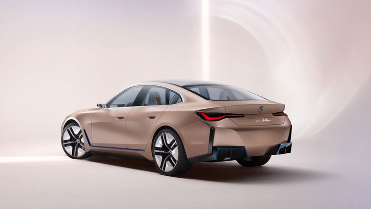 BMW i4 sedan chạy điện sắp được sản xuất ảnh 2