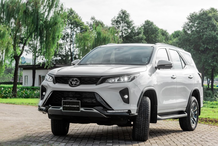 Toyota Việt Nam giới thiệu Fortuner 2020, bổ sung thêm 2 phiên bản đặc biệt ảnh 1