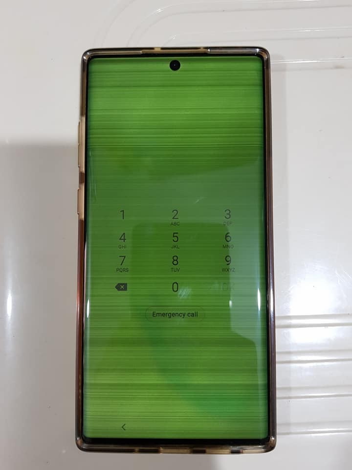 Galaxy Note 10 vừa hết bảo hành đã bị lỗi ám xanh màn hình ảnh 2