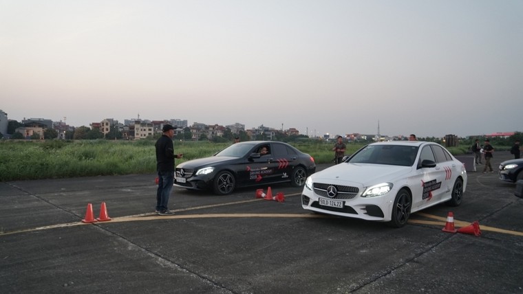 Mercedes-Benz tổ chức học viện lái xe an toàn MBDE 2020 ảnh 3