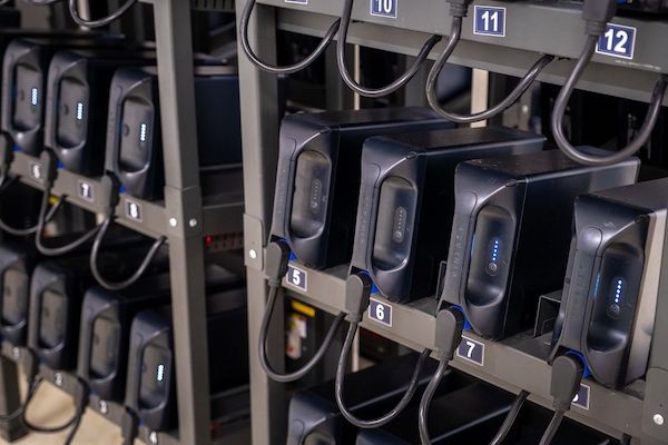 Báo tài chính Mỹ viết về xe máy điện VinFast và tương lai của giao thông xanh Việt Nam ảnh 4