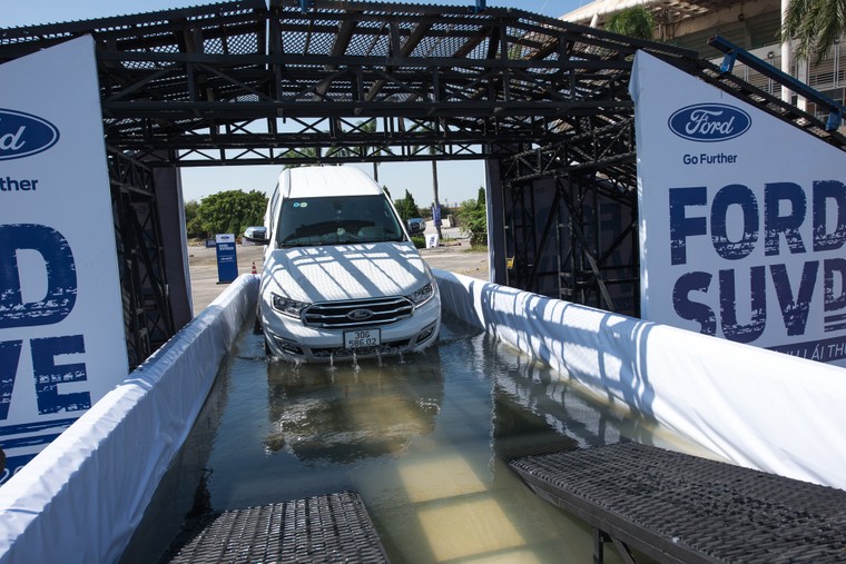 Ford SUV Drive 2020 - trải nghiệm off-road khác biệt trên địa hình mô phỏng thực tế ảnh 2