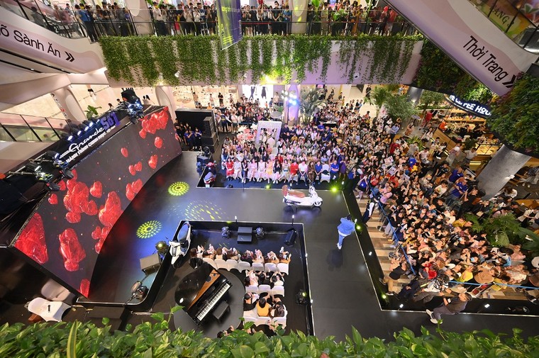 Yamaha Grande Fashion Show thỏa lòng những “tín đồ” Grande tại Hà Nội ảnh 2