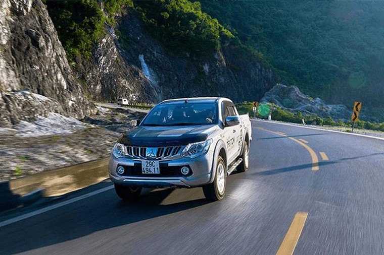 lái xe đường đèo