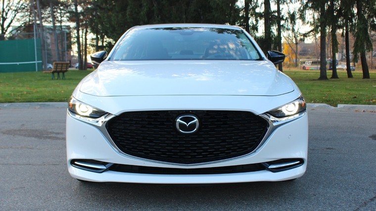 Mazda3 Turbo 2021 - giữ nguyên thiết kế, tăng trải nghiệm lái ảnh 1