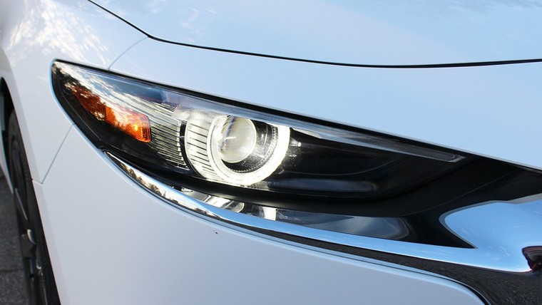 Mazda3 Turbo 2021 - giữ nguyên thiết kế, tăng trải nghiệm lái ảnh 7