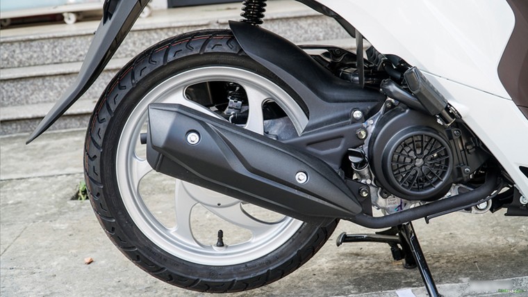 Honda Vision 2021 mới ra mắt còn ngốn xăng hơn cả bản cũ, Yamaha thống trị xe ga tiết kiệm xăng ảnh 3