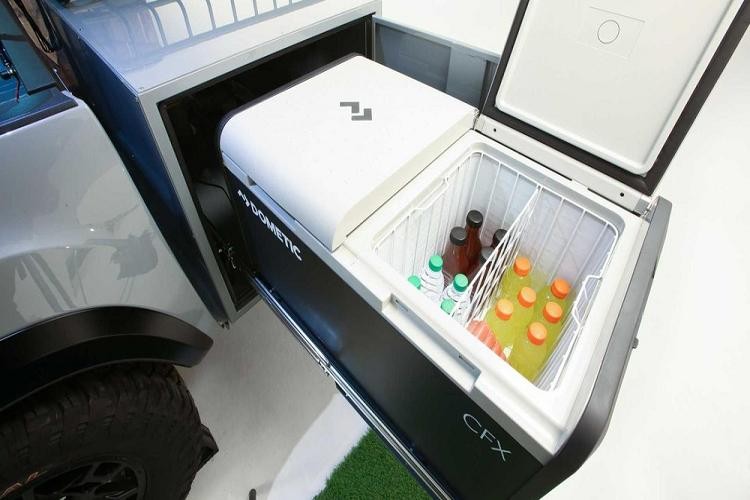 TRD Sport Trailer - Xe moóc cắm trại của Toyota Tacoma ảnh 5