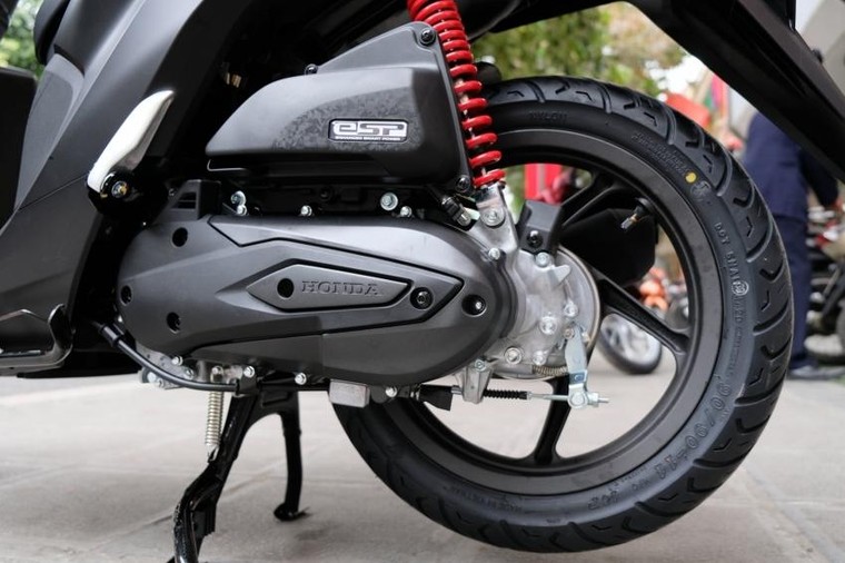 Honda Vision 2021 bị đội giá gần 4 triệu tại đại lý ảnh 2