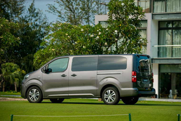 Peugeot tạo 'cú hích' cuối năm, giao xe trước thềm năm mới ảnh 4