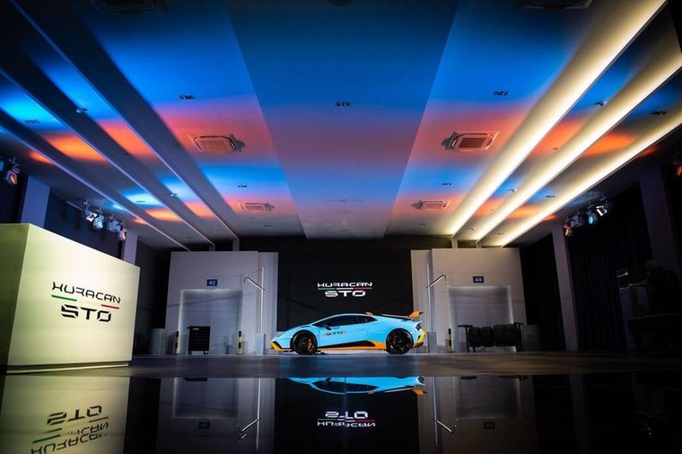 Lamborghini Huracan STO được ra mắt tại Thái Lan, giá gần 1 triệu USD ảnh 12