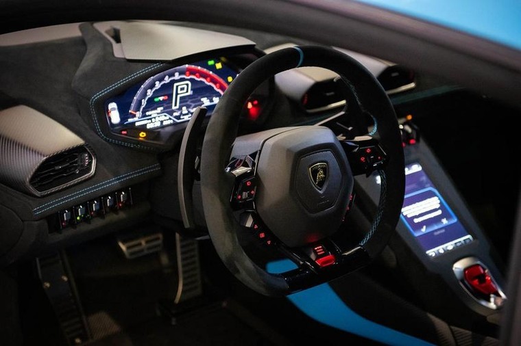 Lamborghini Huracan STO được ra mắt tại Thái Lan, giá gần 1 triệu USD ảnh 4