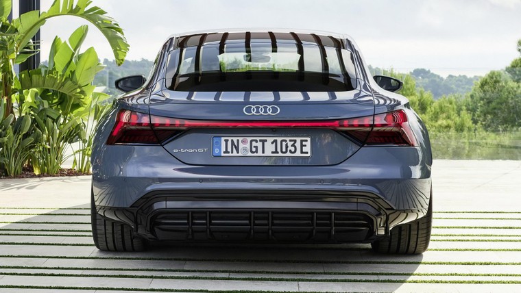 'Có thể trong tương lai, xe điện sẽ không đi được quãng đường xa như hiện tại' ảnh 1