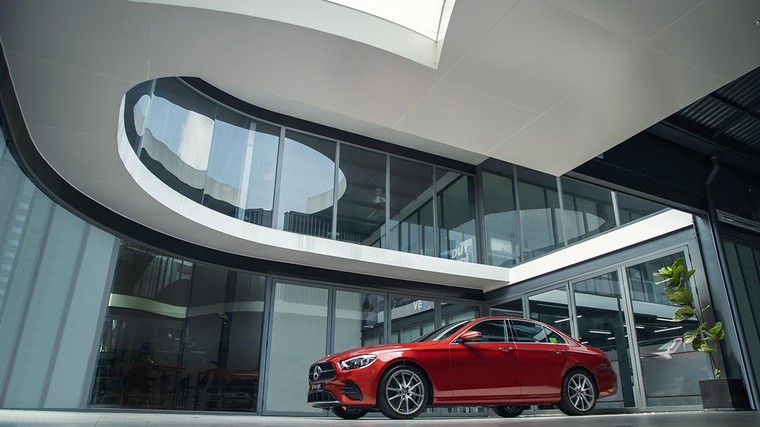 Mercedes-Benz Việt Nam giới thiệu xe E-Class nâng cấp (W213) ảnh 8