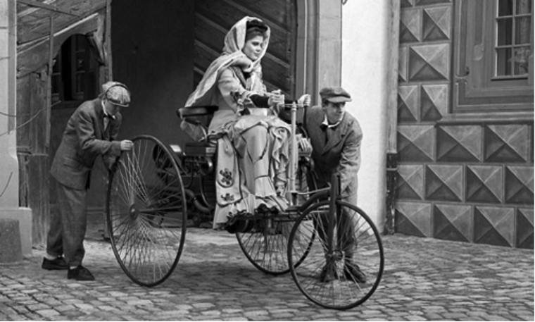 Ô tô điện - Hãng xe tiên phong, người dùng tiên phong ảnh 1