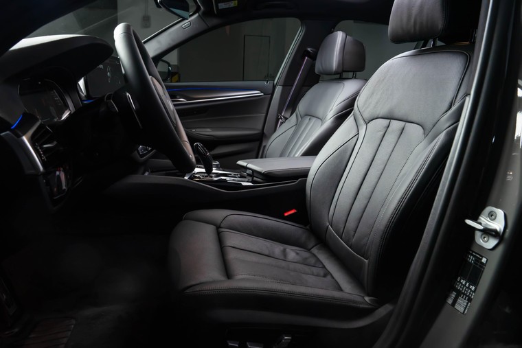 BMW 5 Series mới chính thức ra mắt tại Việt Nam ảnh 8